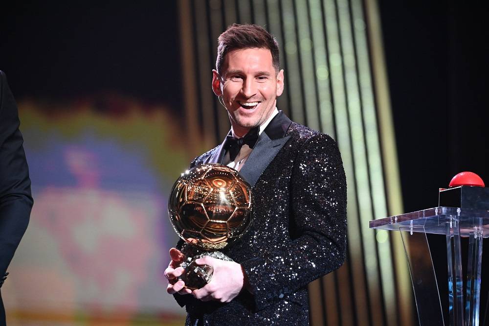 Lionel Messi Raih Gelar Ballon D'Or Ketujuh! - TrueID