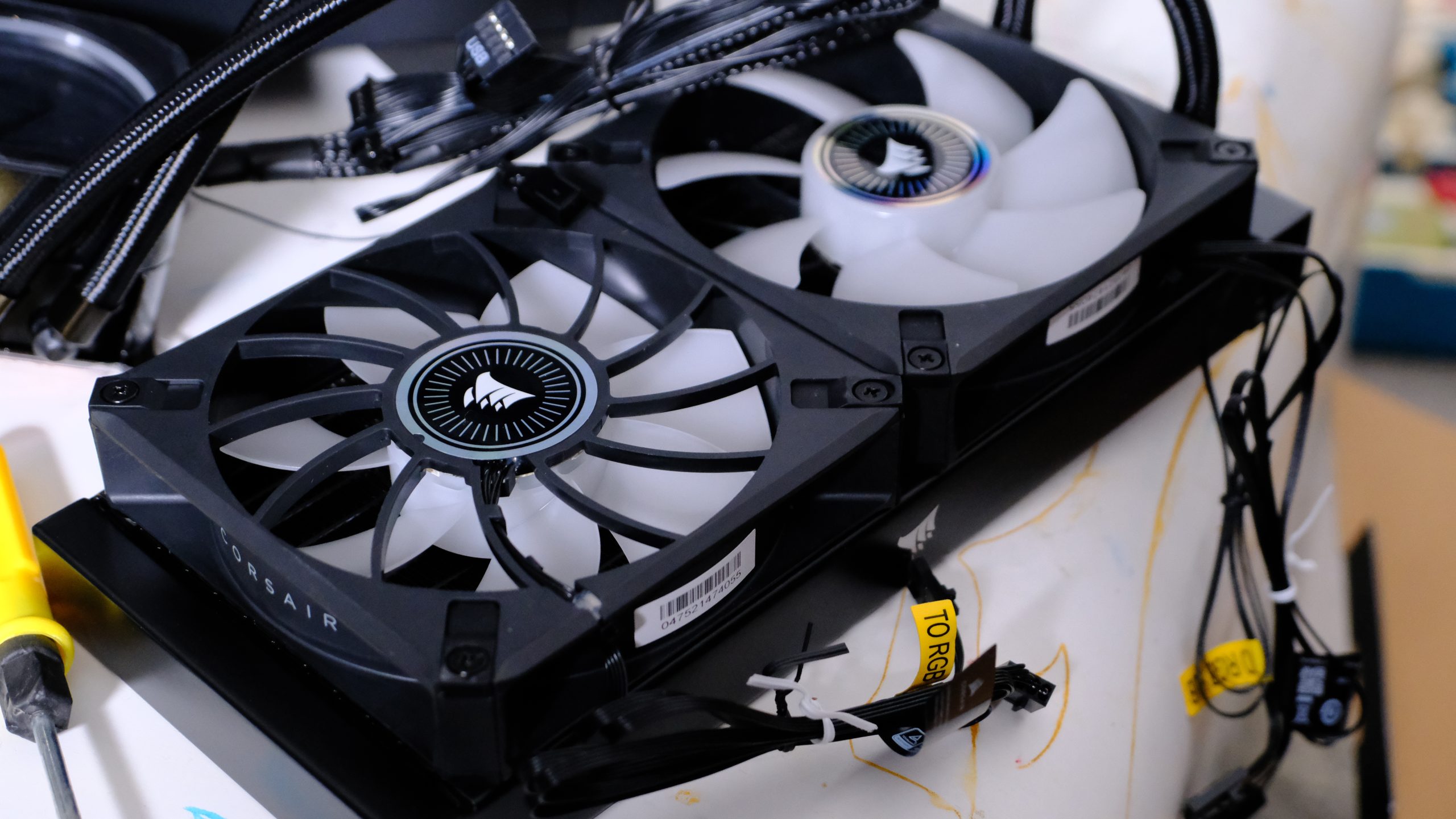 Corsair H100i Elite LCD Review TrueID