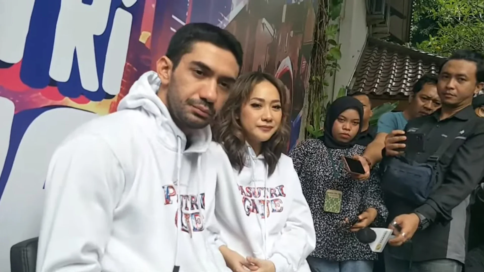 Film Pasutri Gaje Kembali Pertemukan Bcl Dan Reza Rahadian Trueid 6372