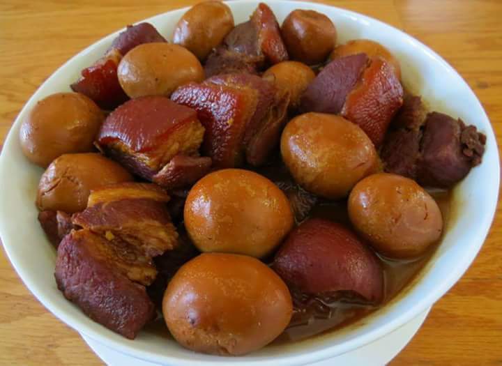 ខសាច់ជ្រូកពងទា