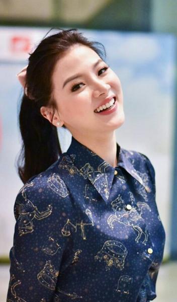 កញ្ញា Baifern Pimchanok