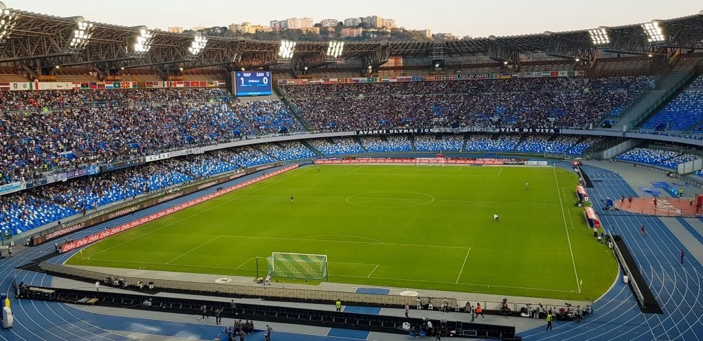 កីឡដ្ឋាន Stadio Diego Armando Maradona