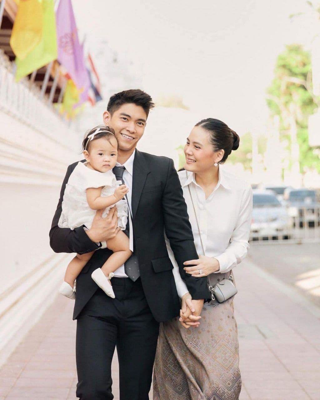 Janie&nbsp;និងគ្រួសារ