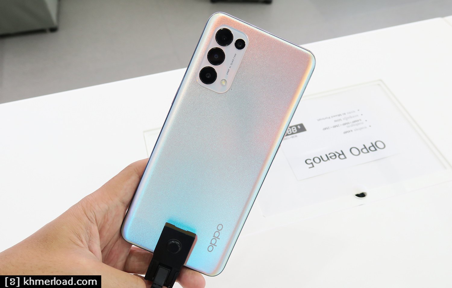 &nbsp;OPPO Reno5&nbsp;