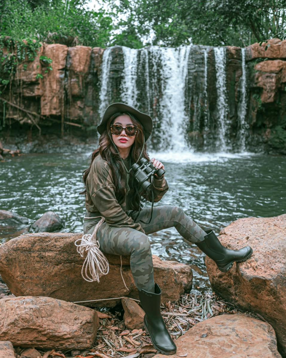 អ្នកនាង គង់ ចាន់ស្រីមុំ