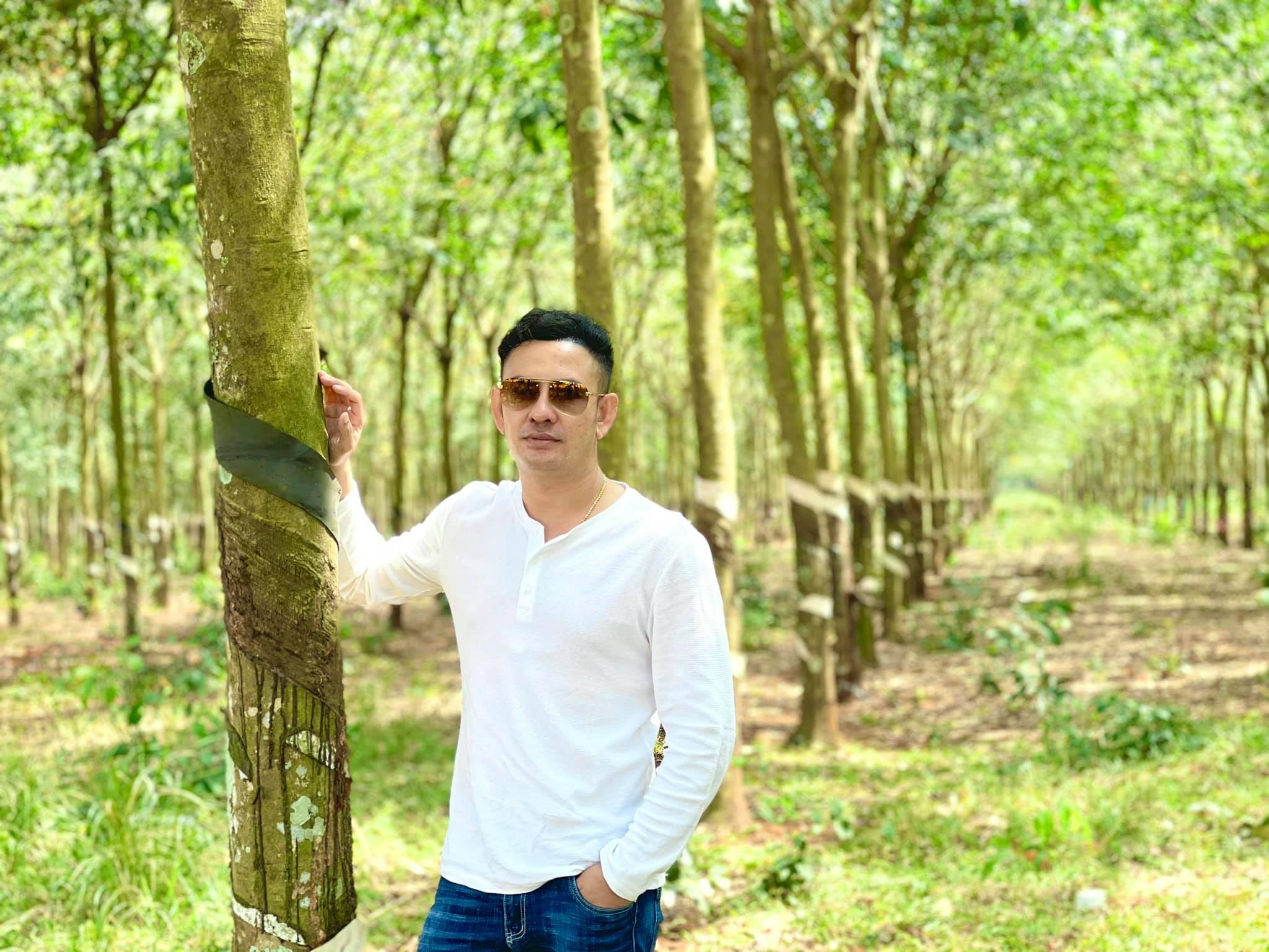 លោក ករុណា ពេជ្រ