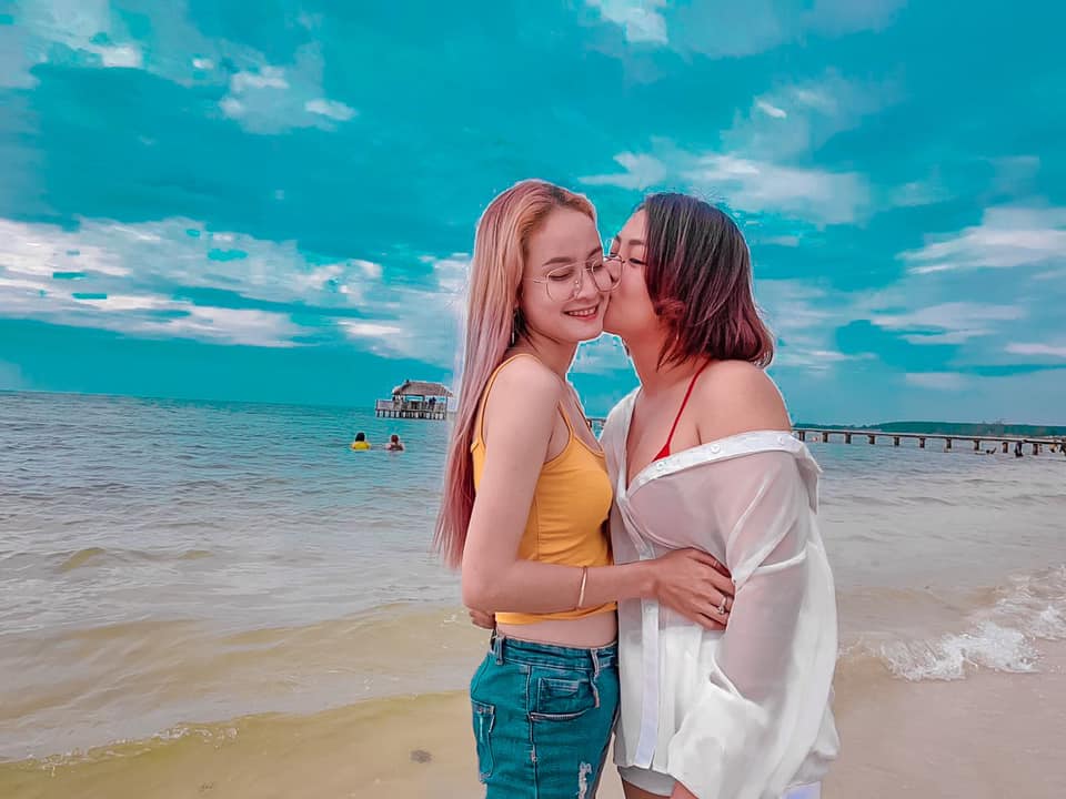 អេនីហ្សាម​ និងគូស្នេហ៍