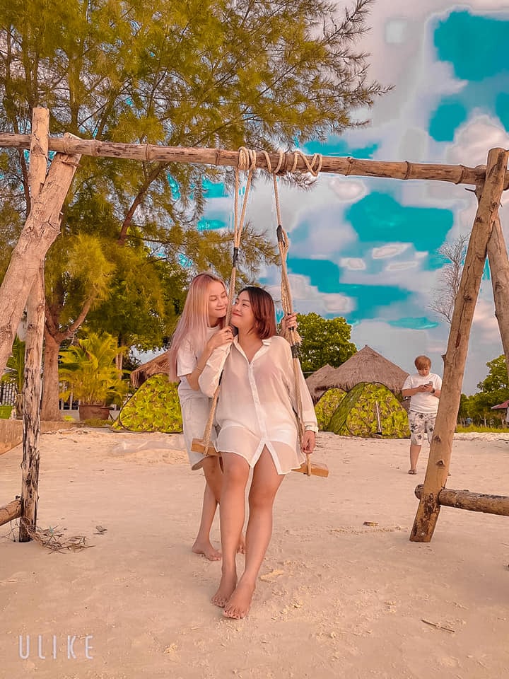 អេនីហ្សាម​ និងគូស្នេហ៍