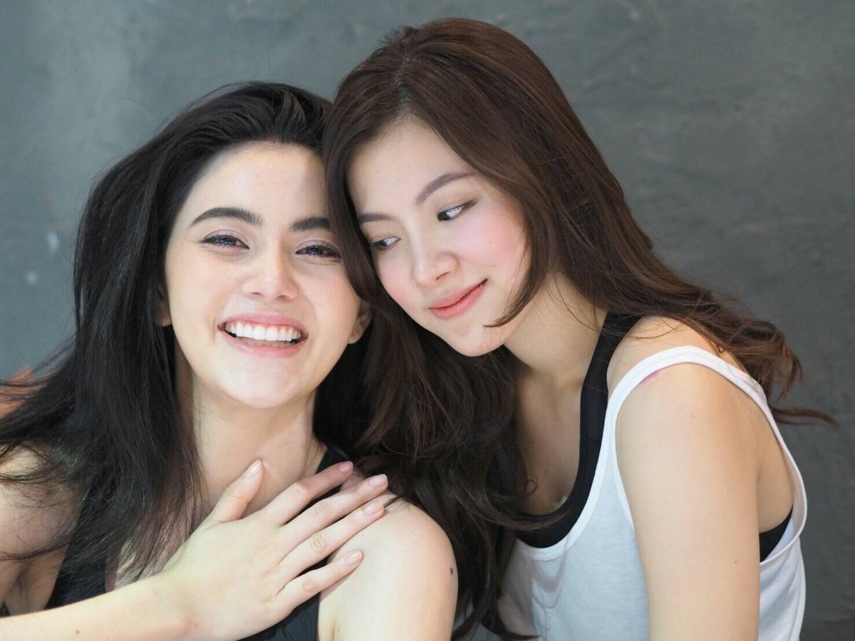 Davika និង​ Baifern