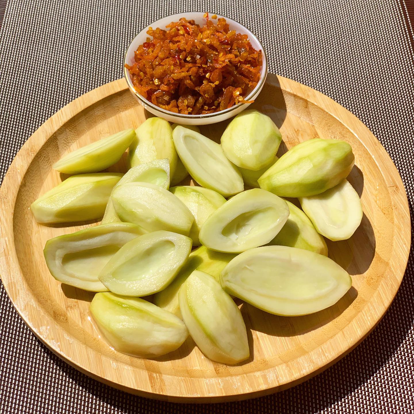 ស្វាយត្រាំ