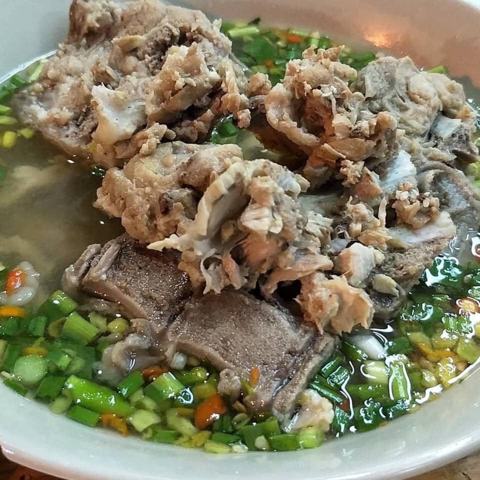 ស៊ុបឆ្អឹងគៅ