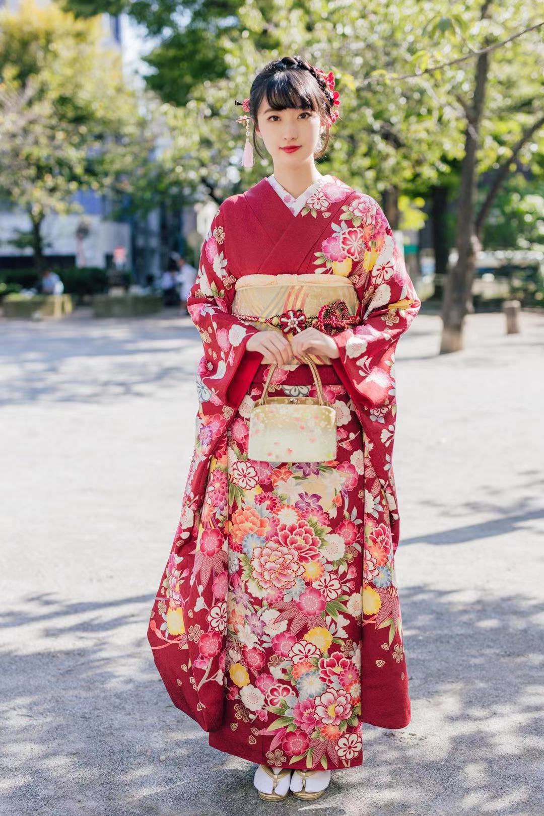 ឈុតប្រពៃណី Kimono