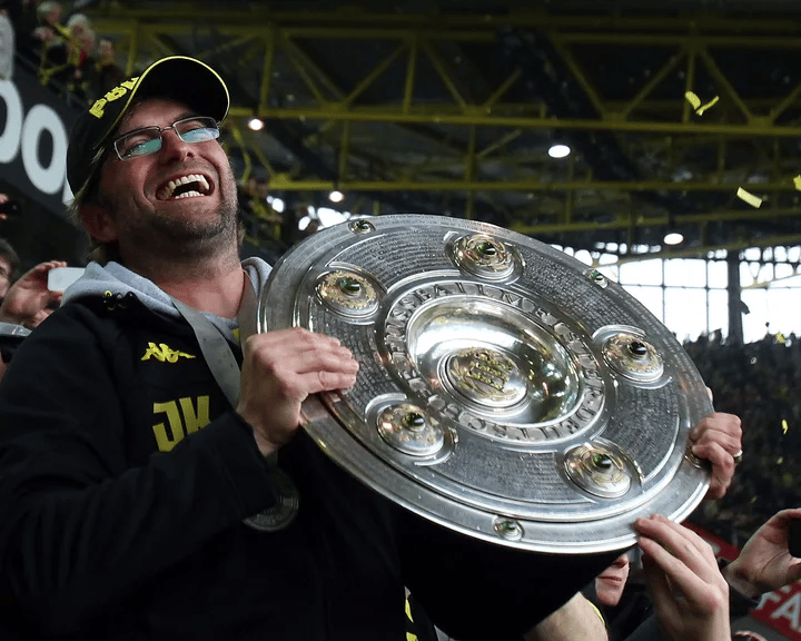 លោកគ្រូបង្វឹក Jurgen Klopp លើកពាន Bundesliga&nbsp;