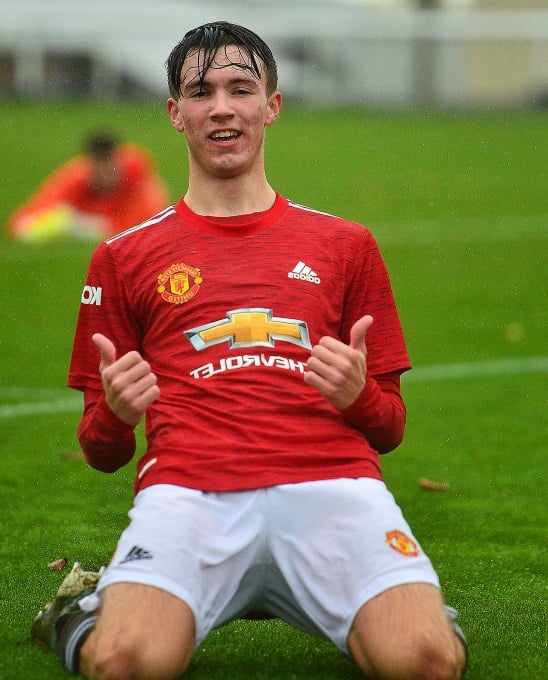 កីឡាករ Charlie McNeill