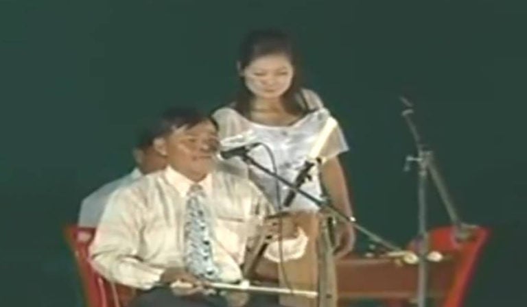 លោក ប៉ែន ប៉ាវ