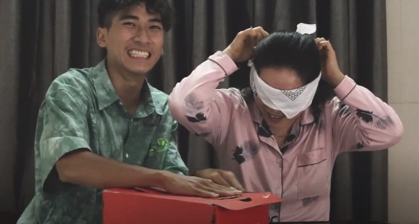 Prank ទិញកូនឆ្កែឱ្យម៉ាក់របស់ពូរាជ្យ