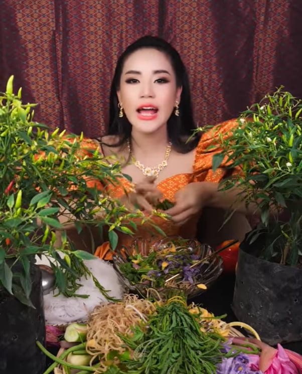 &nbsp; កញ្ញាទេព បូព្រឹក្ស