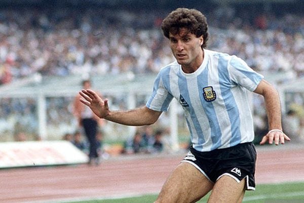 លោក Oscar Ruggeri