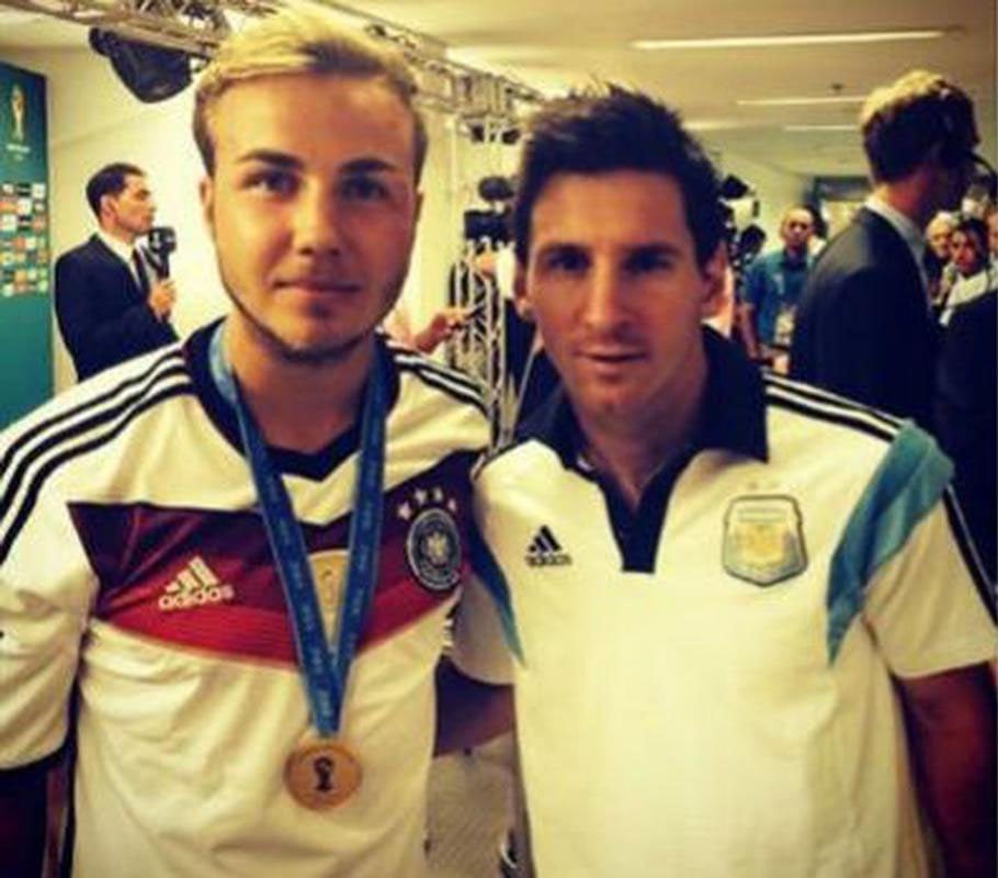 កីឡាករ Mario Gotze និង Lionel Messi