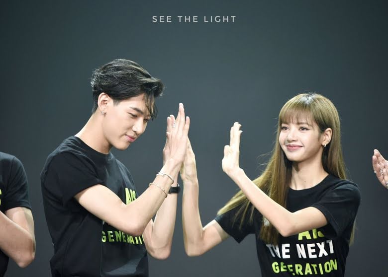 BamBam និង Lisa