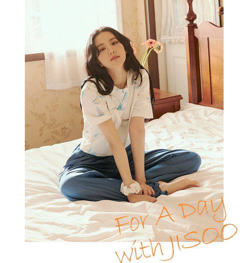 Jisoo ស្ថិតក្នុងការតុបតែងខ្លួនថ្មីប្លែក