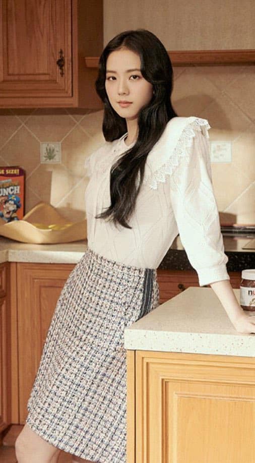 Jisoo ស្ថិតក្នុងការតុបតែងខ្លួនថ្មីប្លែក