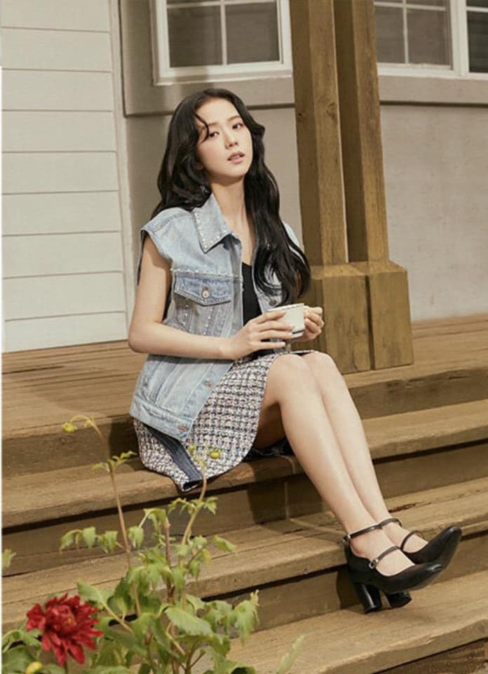 Jisoo ស្ថិតក្នុងការតុបតែងខ្លួនថ្មីប្លែក
