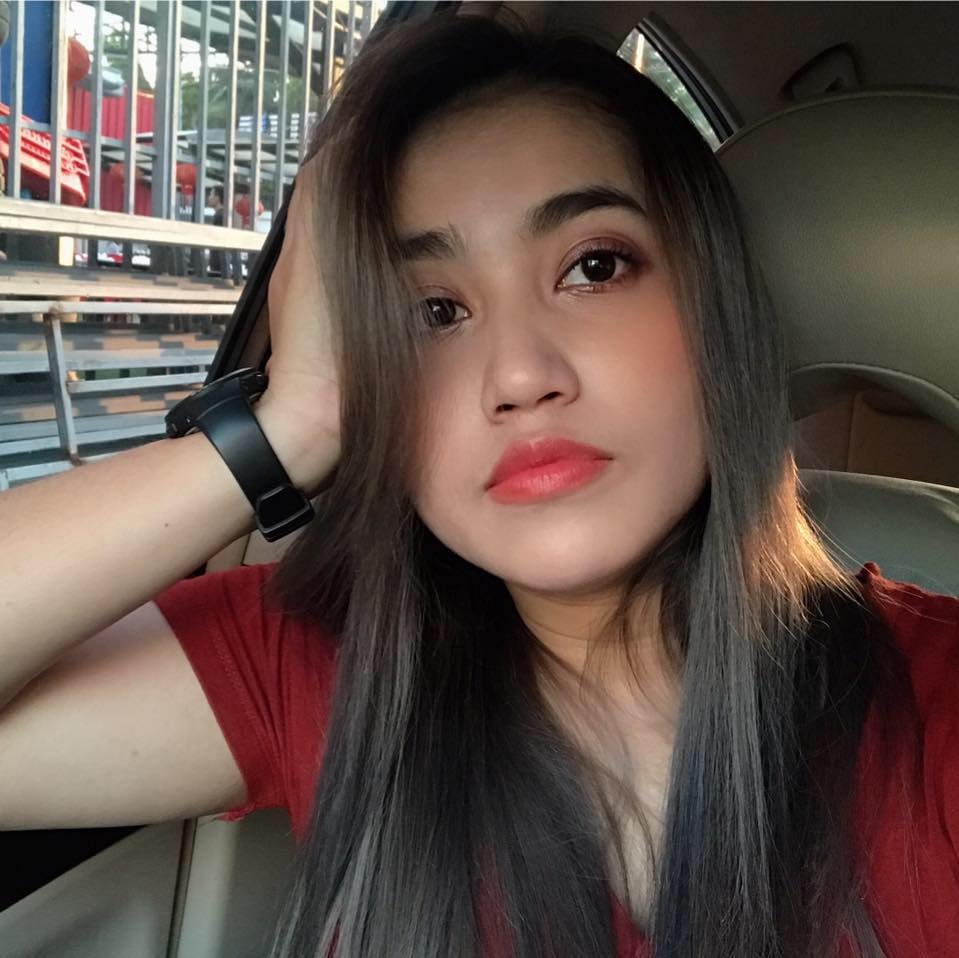 ធឿន លីលី