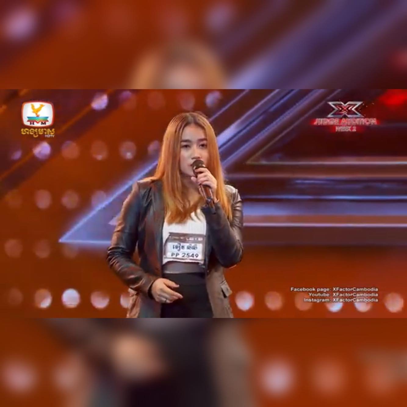 ធឿន លីលី