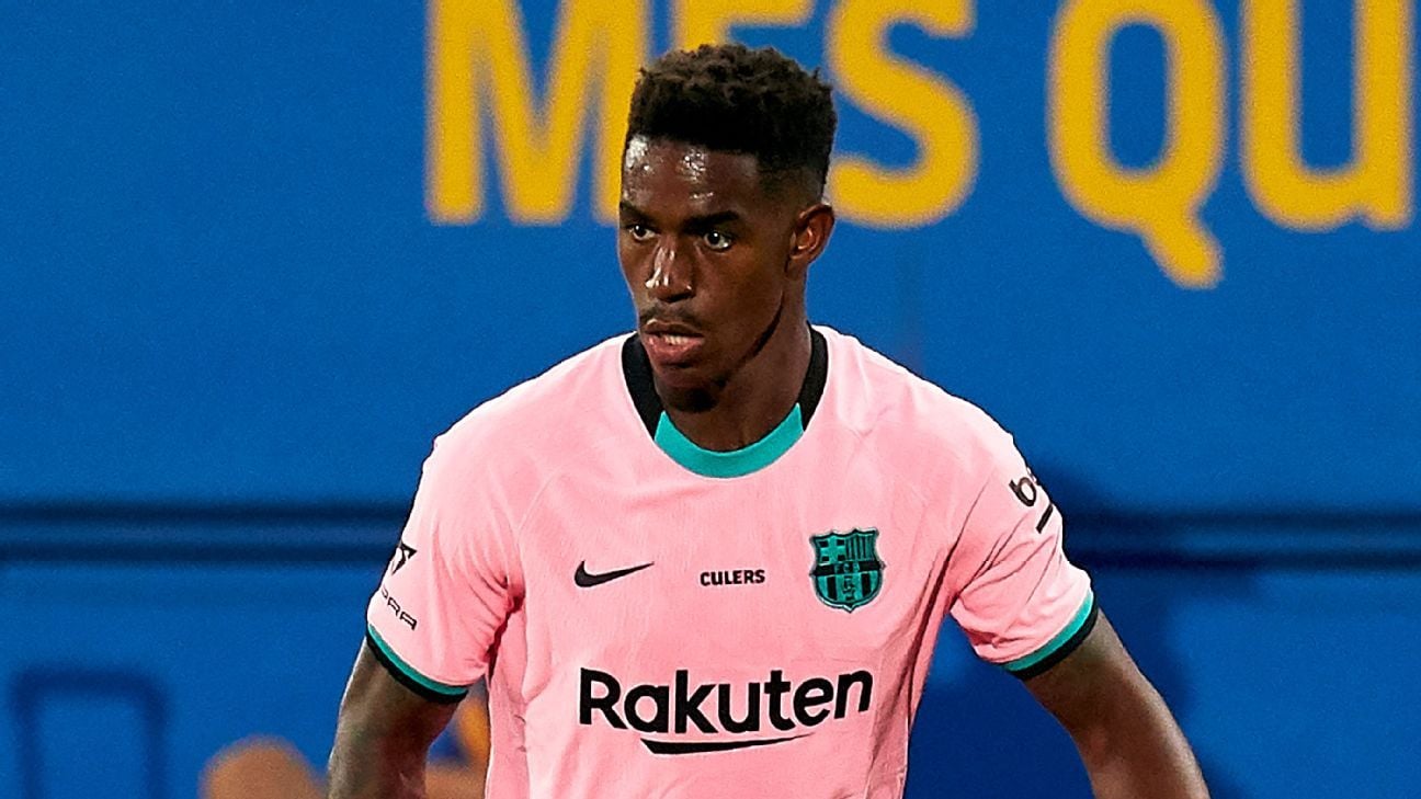 ខ្សែការពារ&nbsp;Junior Firpo