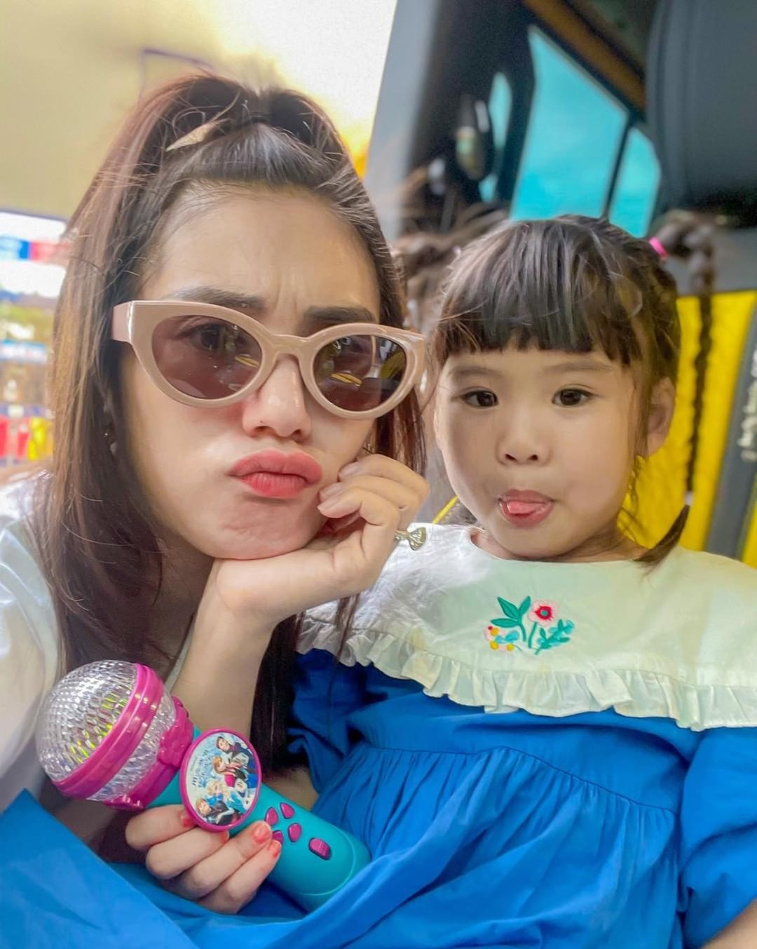 គង់ ចាន់ស្រីមុំ និង ម៉ូម៉ូ
