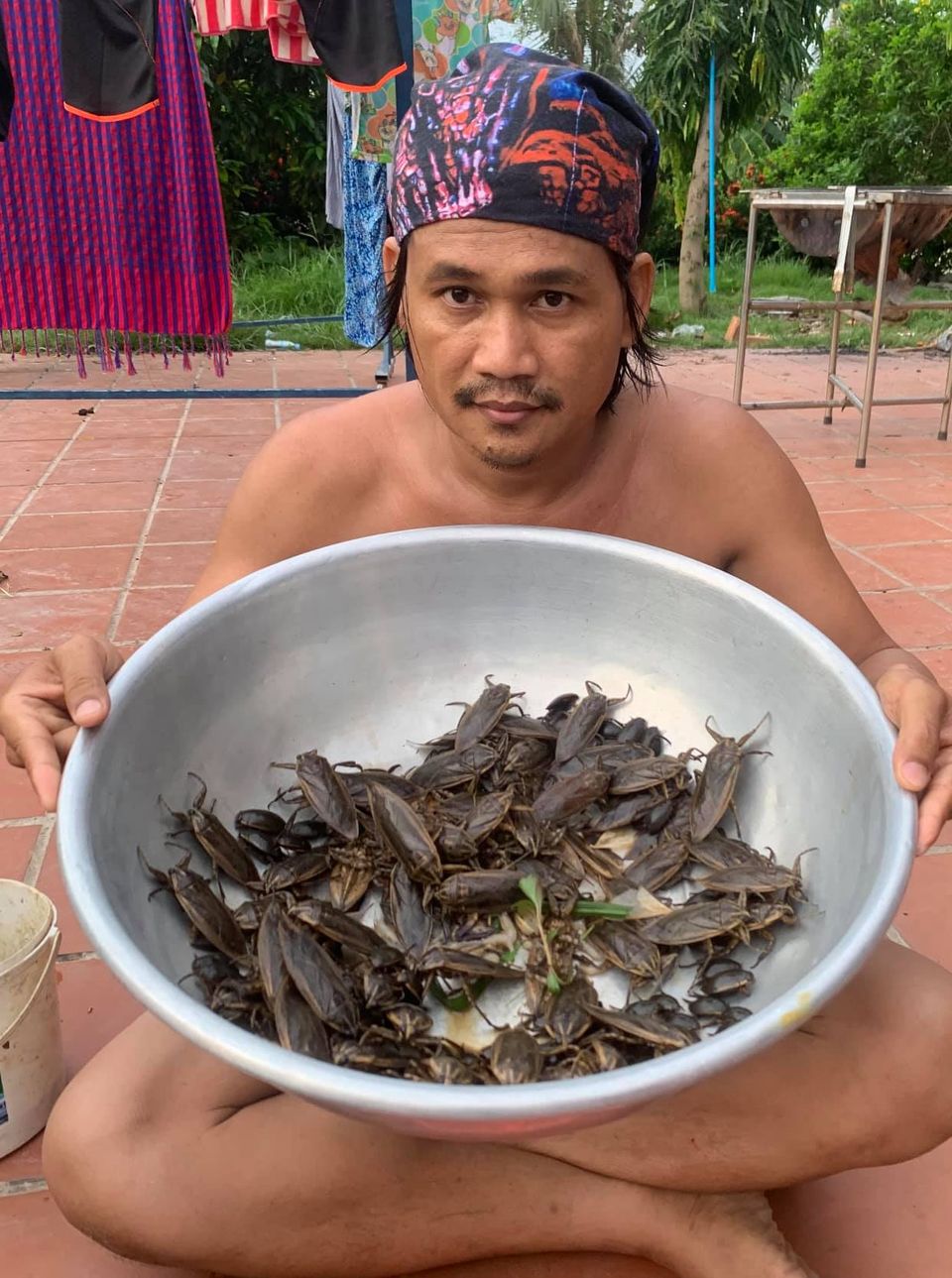 នាយ​ ពាក់មី