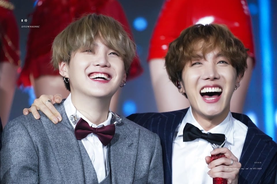 Suga&nbsp;និង J-Hope