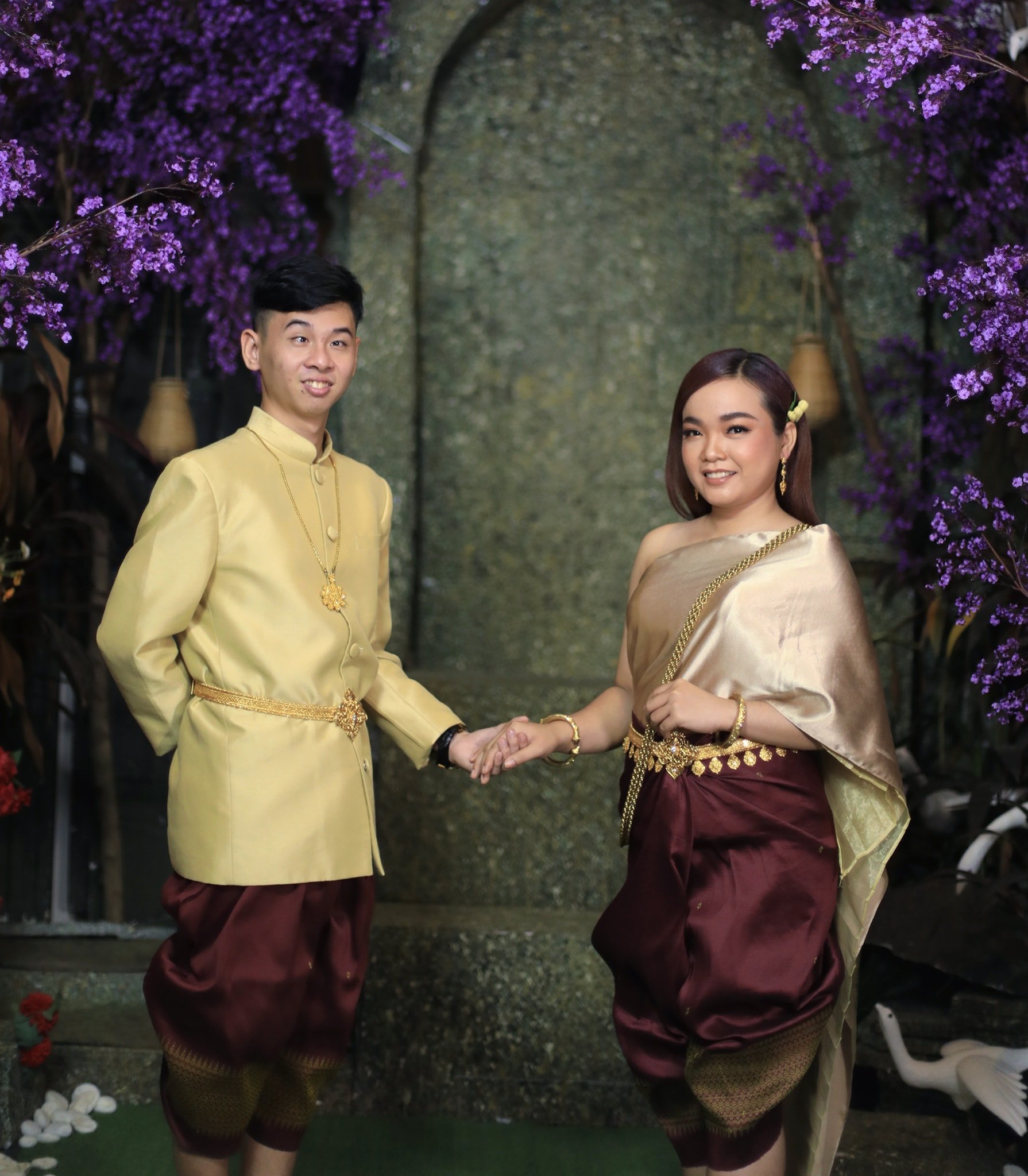 យឿន ពិសី​ និងភរិយា
