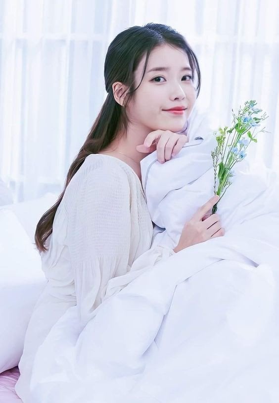 IU