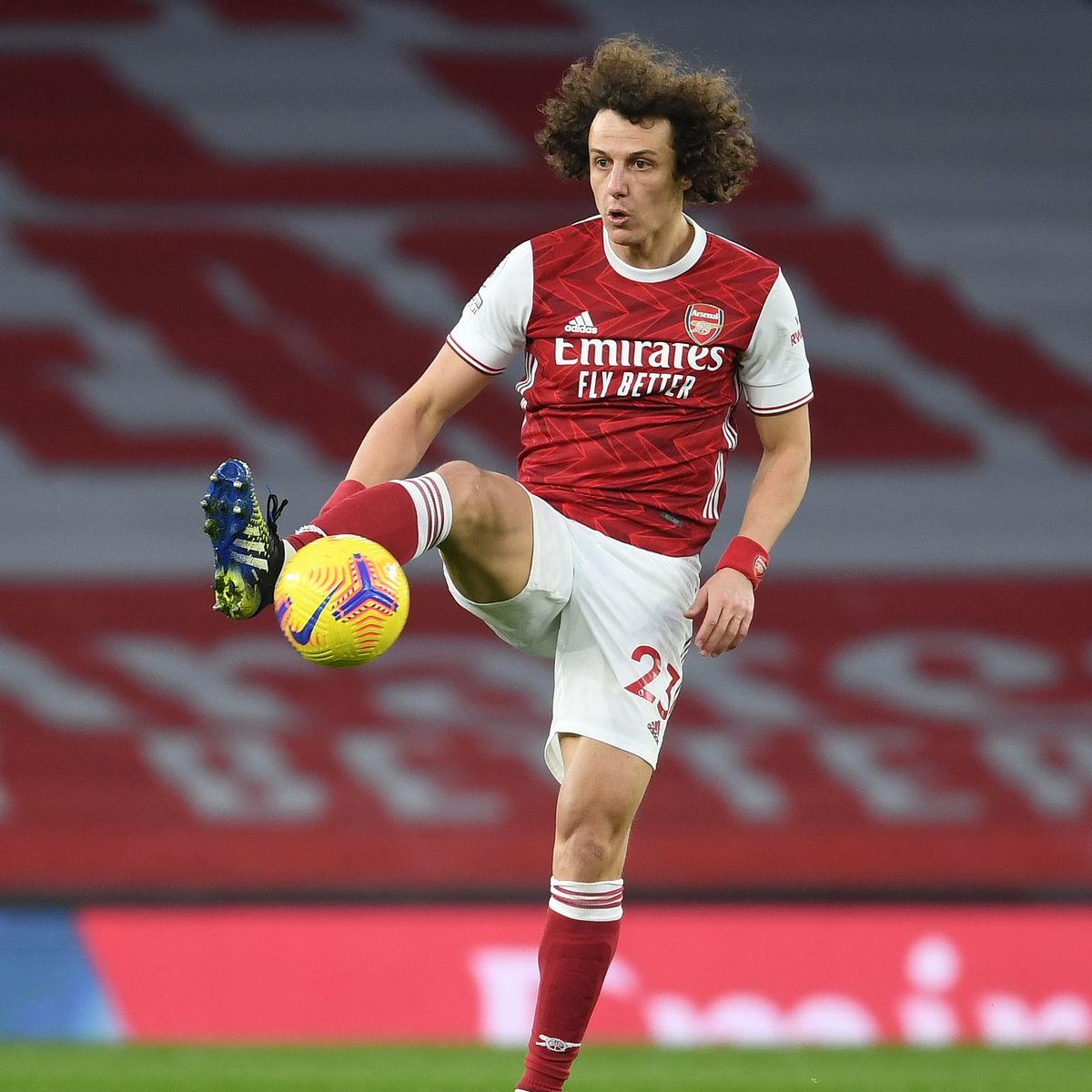 ខ្សែការពារ David Luiz