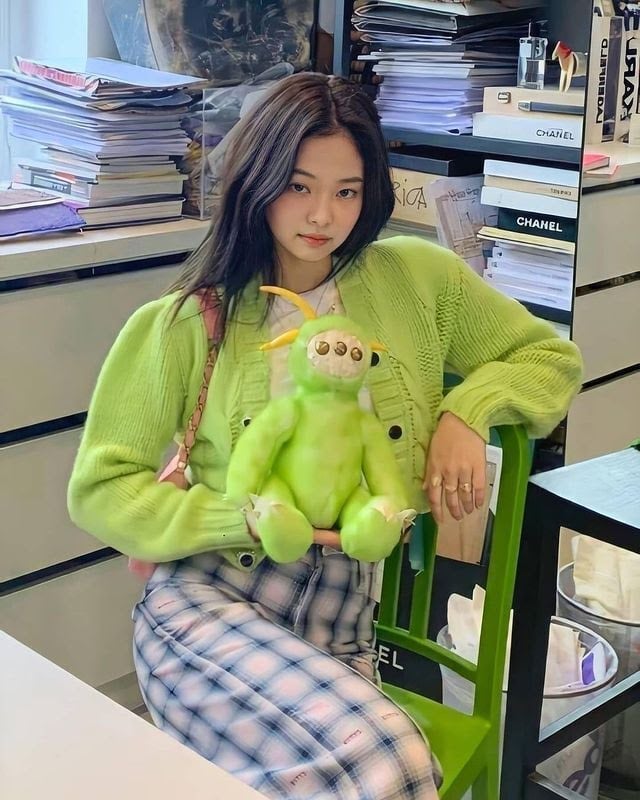 &nbsp;Jennie