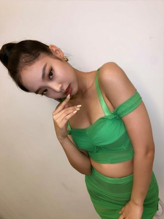 &nbsp;Jennie