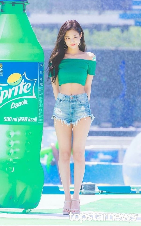 Jennie សមាជិកក្រុម BLACKPINK