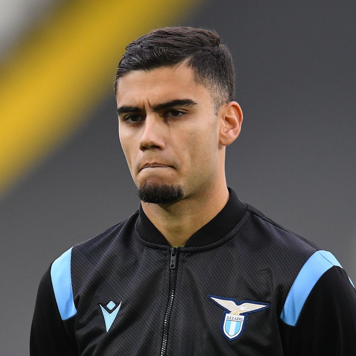 ខ្សែបម្រើ&nbsp;Andreas Pereira&nbsp;