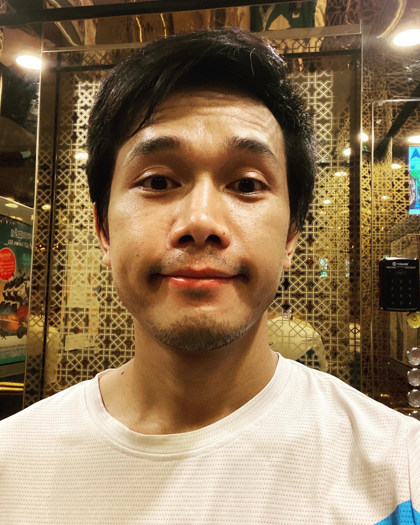 សាយ