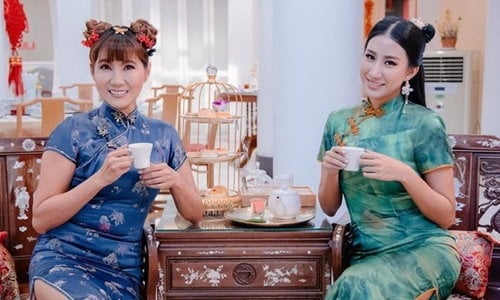 Bellelani&nbsp; និង Kaew Apiradee