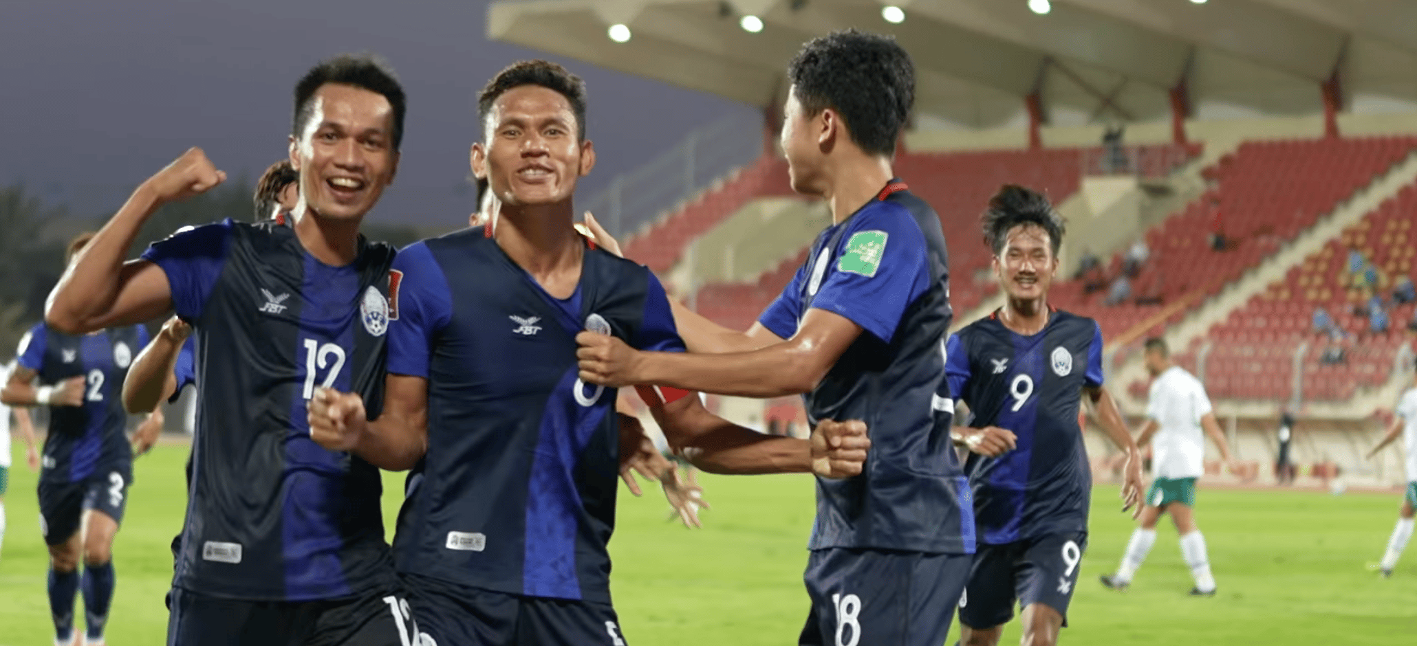 កីឡាករ សឿយ វិសាល និងមិត្តរួមក្រុម