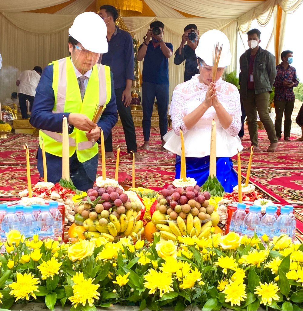 ពិធីបញ្ចុះបឋមសិលា បើកការដ្ឋានសាងសង់ជាផ្លូវការ បុរីខេមរភូមិ