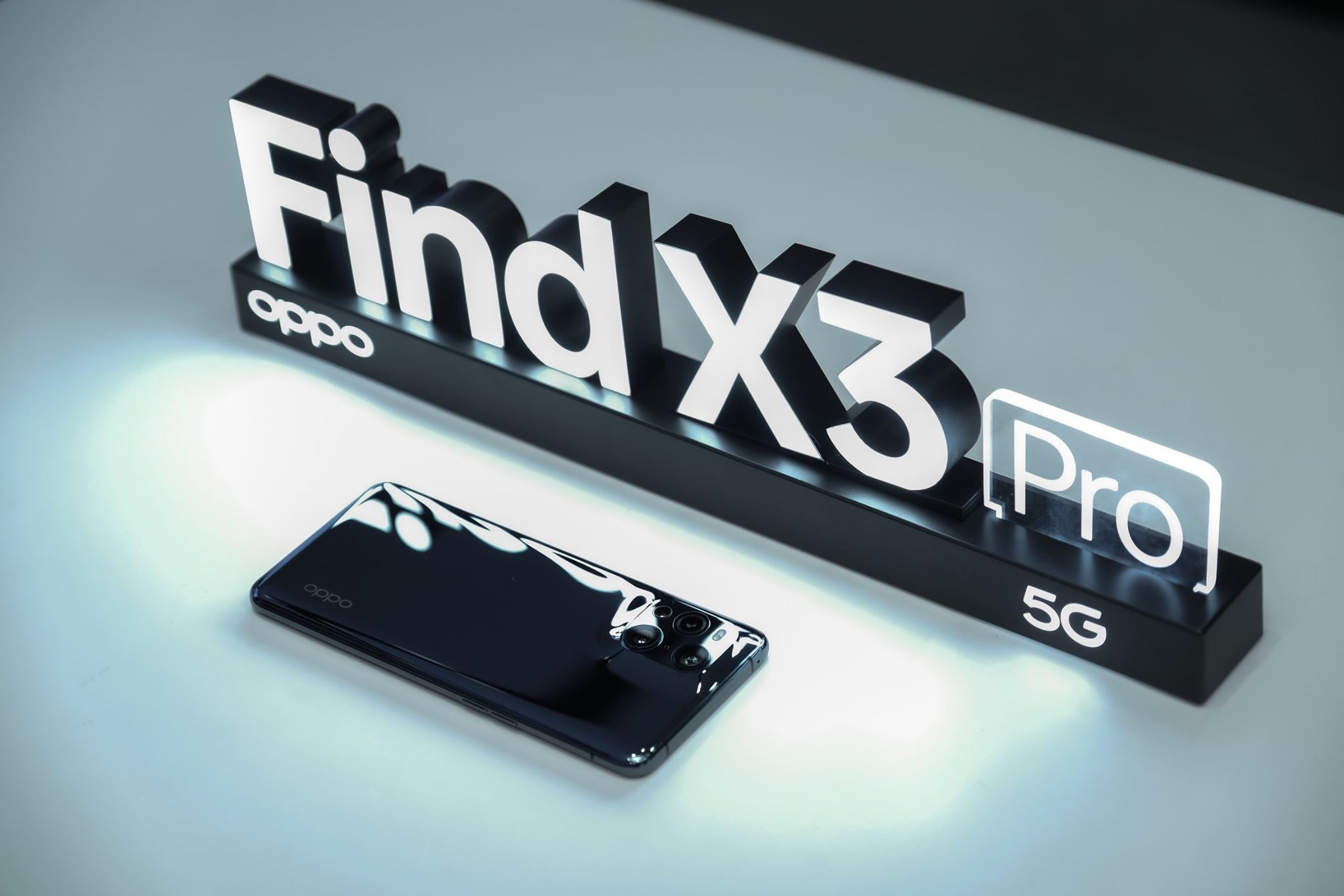 ស្មាតហ្វូន OPPO Find X3 Pro