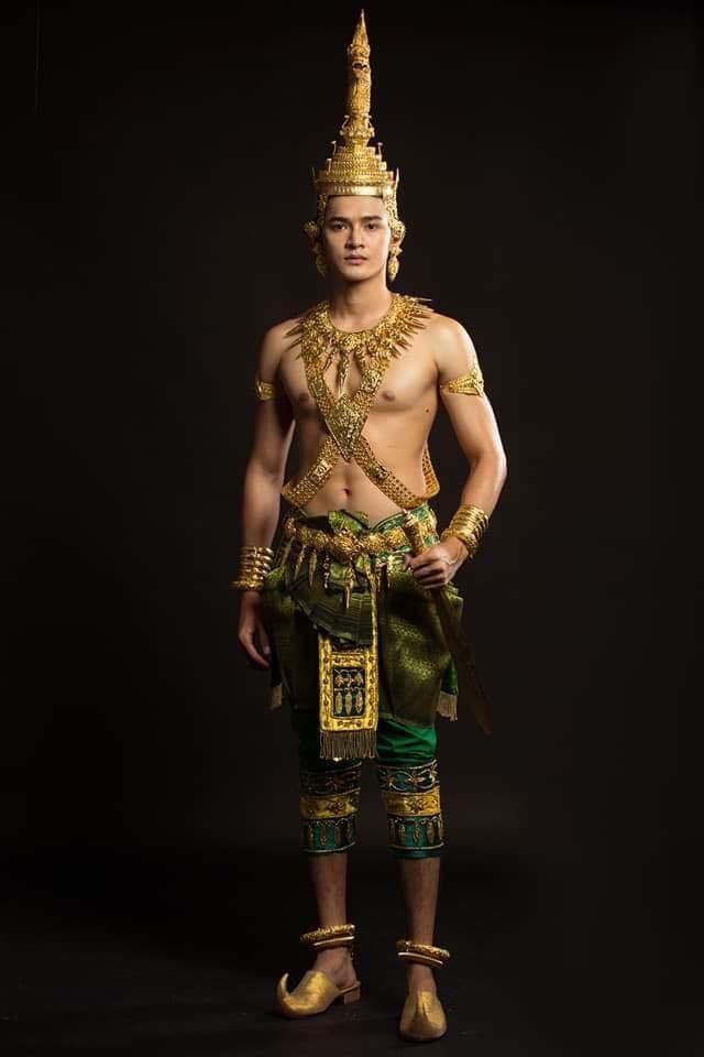 លោក ទ្រី តារាវុធ