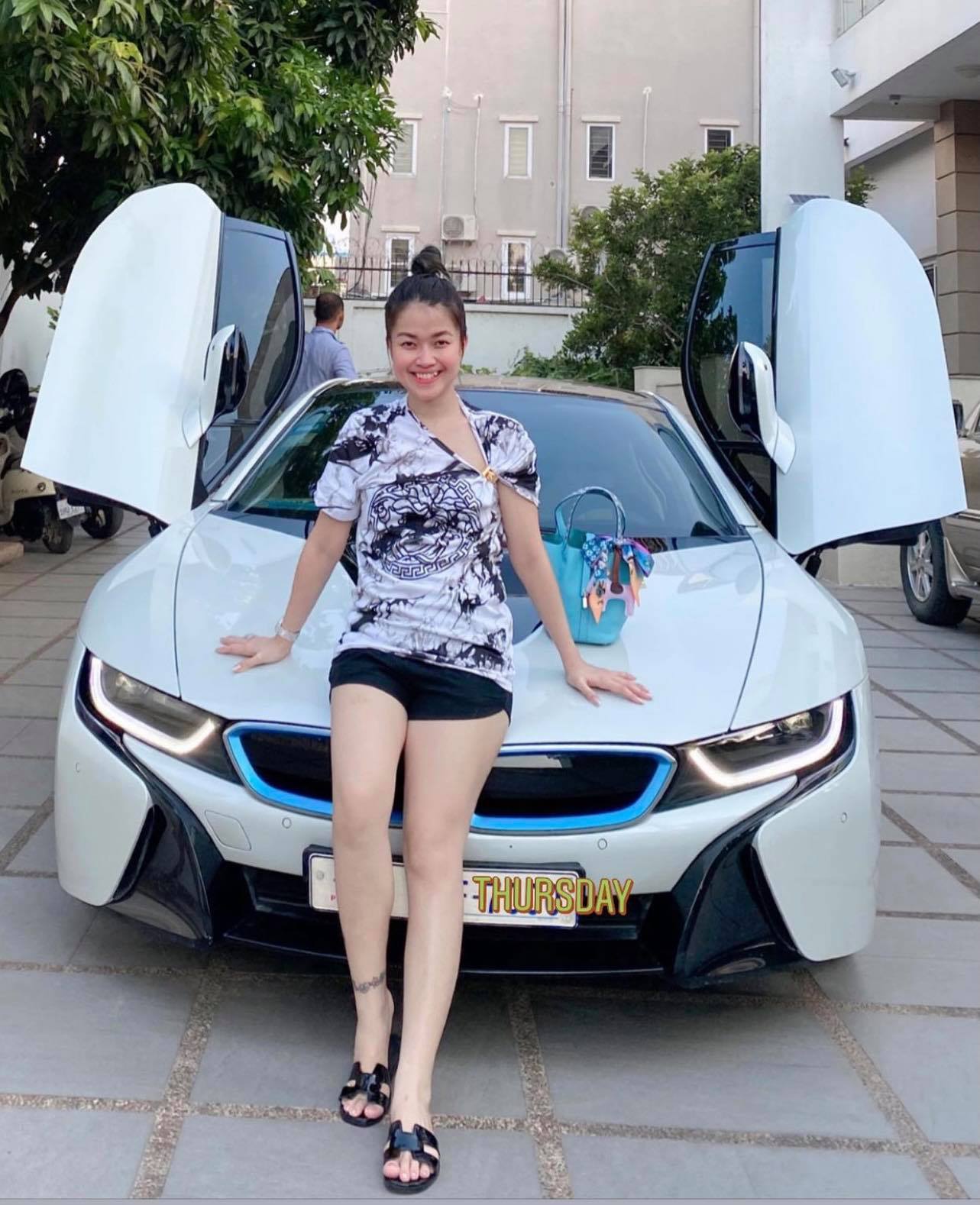 វ៉ាន់ ម៉ូនិច&nbsp;