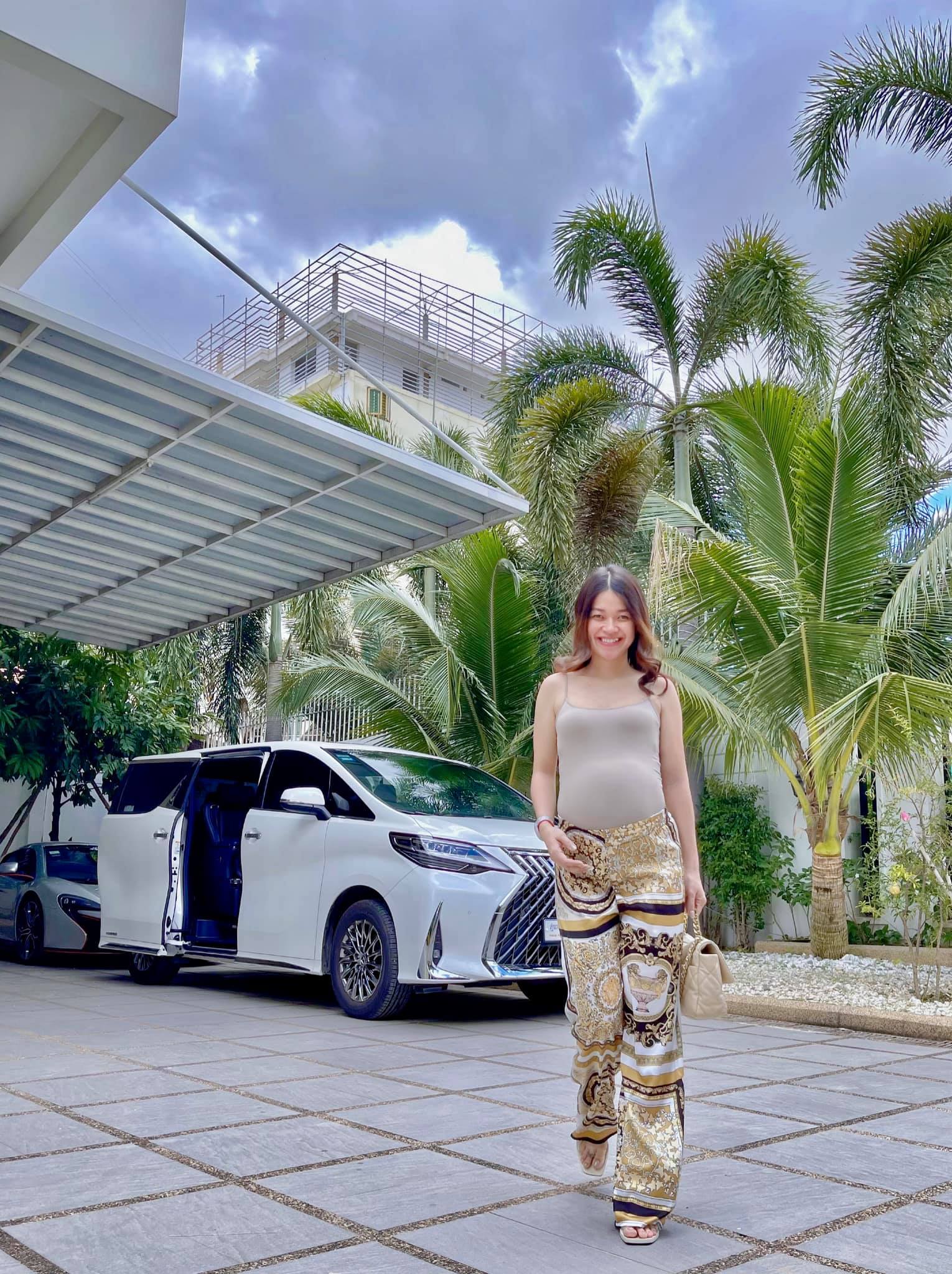 វ៉ាន់ ម៉ូនិច&nbsp;