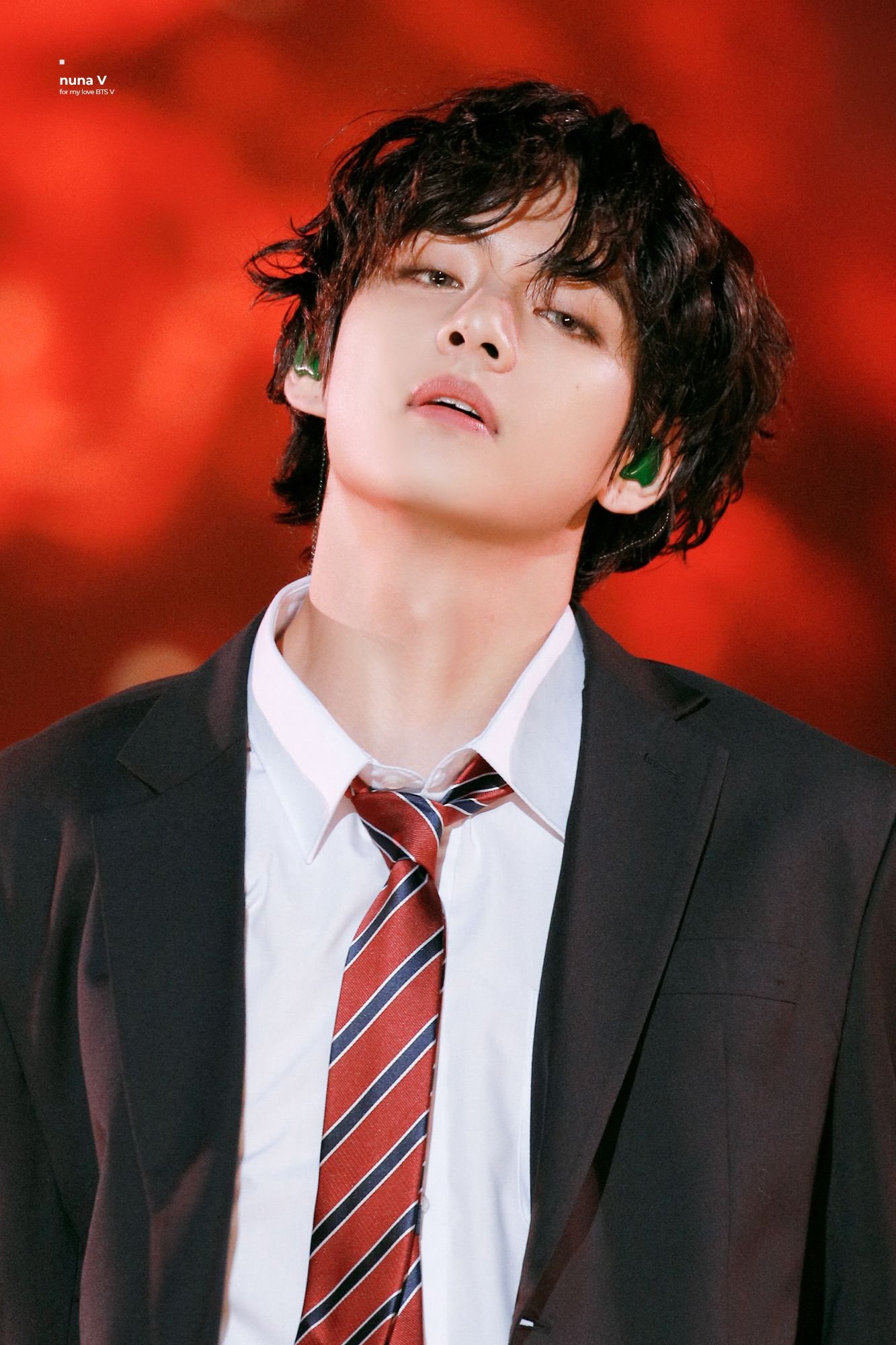 V