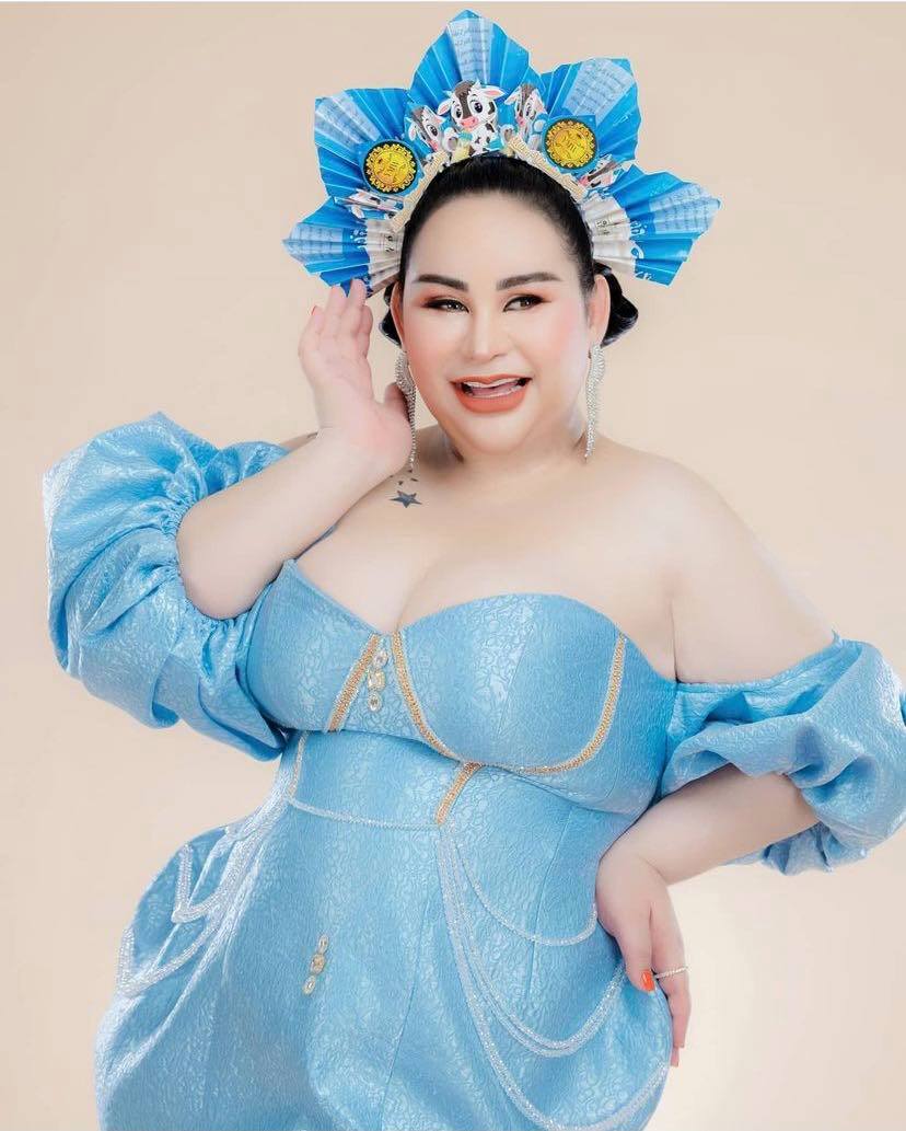 &nbsp; កញ្ញា&nbsp;ផេន ខេត&nbsp;
